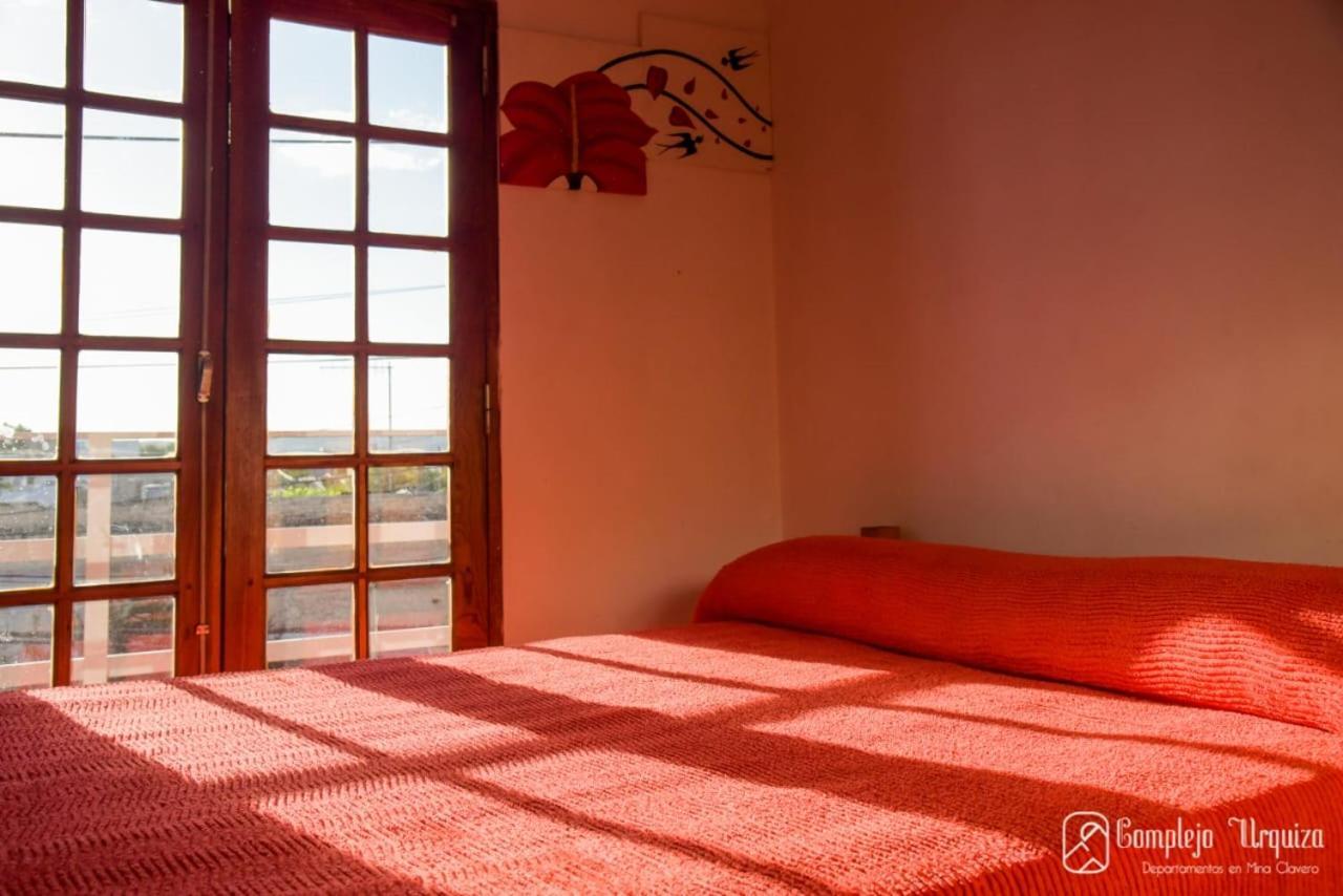 Complejo Urquiza Departamentos Apartamento Mina Clavero Exterior foto