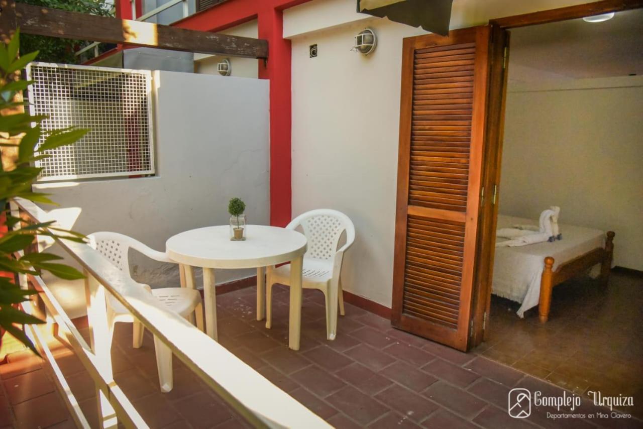 Complejo Urquiza Departamentos Apartamento Mina Clavero Exterior foto