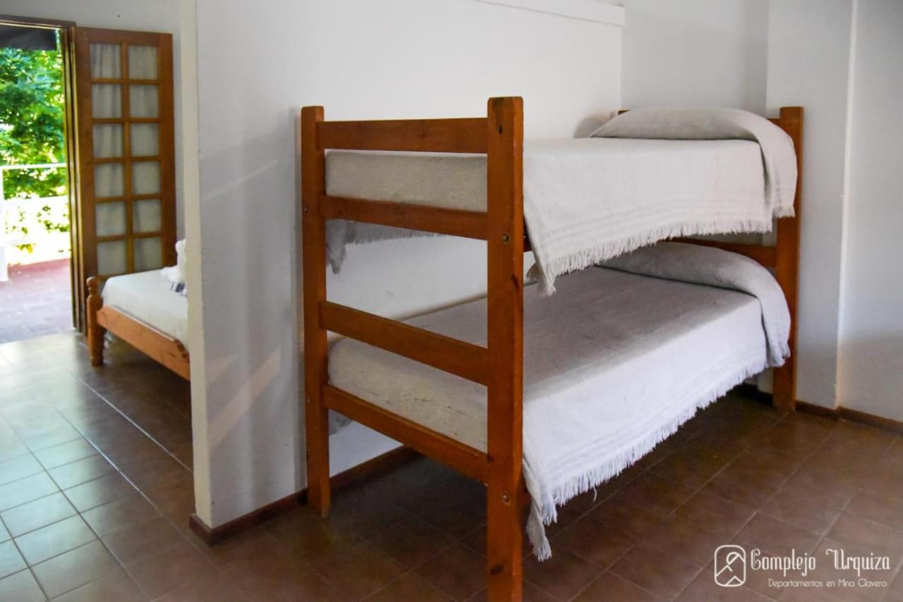 Complejo Urquiza Departamentos Apartamento Mina Clavero Exterior foto