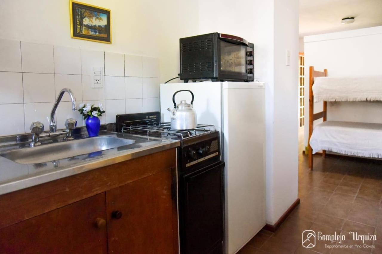 Complejo Urquiza Departamentos Apartamento Mina Clavero Exterior foto