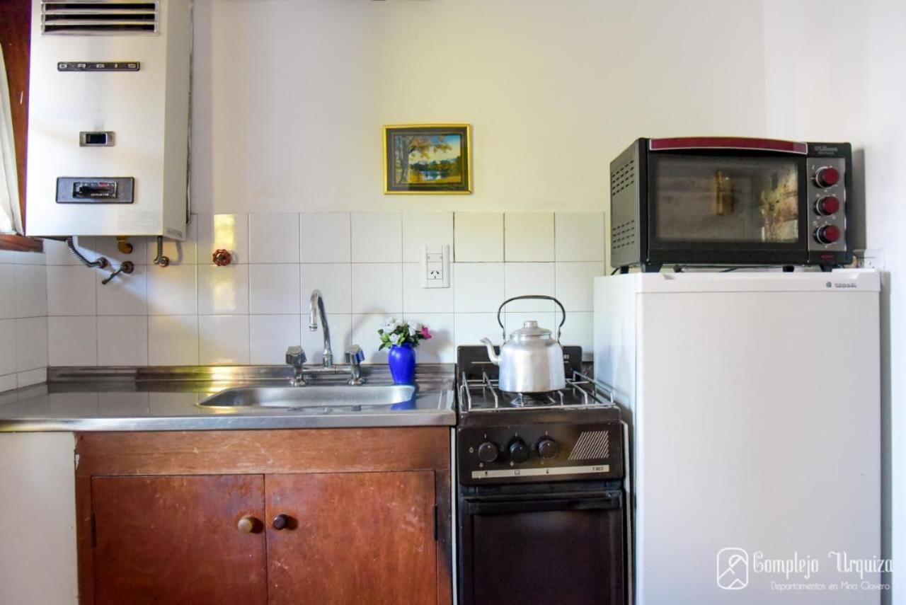 Complejo Urquiza Departamentos Apartamento Mina Clavero Exterior foto