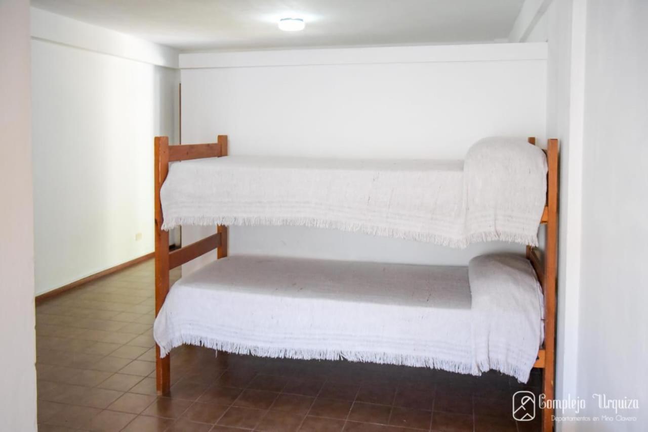 Complejo Urquiza Departamentos Apartamento Mina Clavero Exterior foto